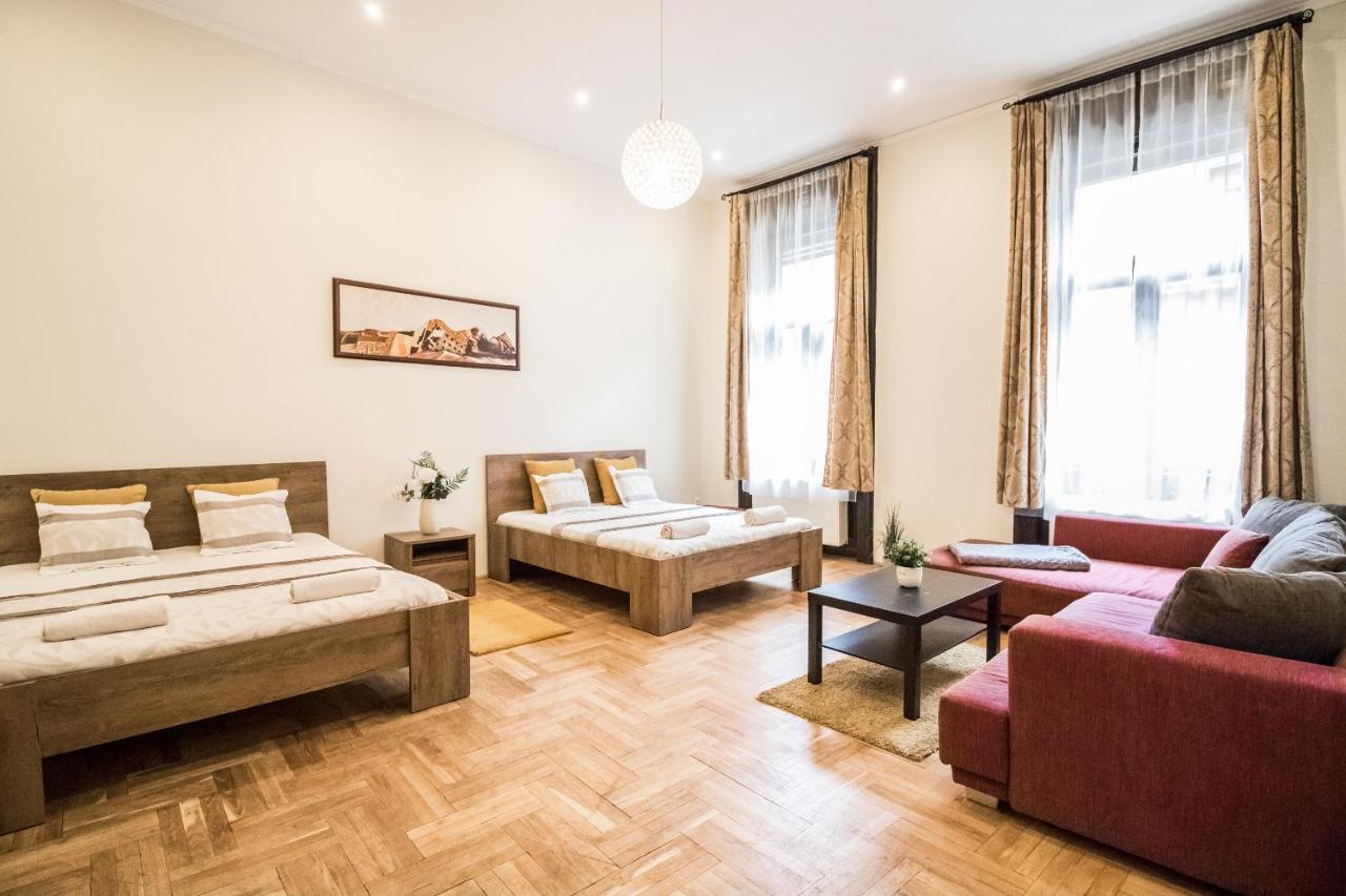 Real Apartments Klauzal Budapest Exterior photo